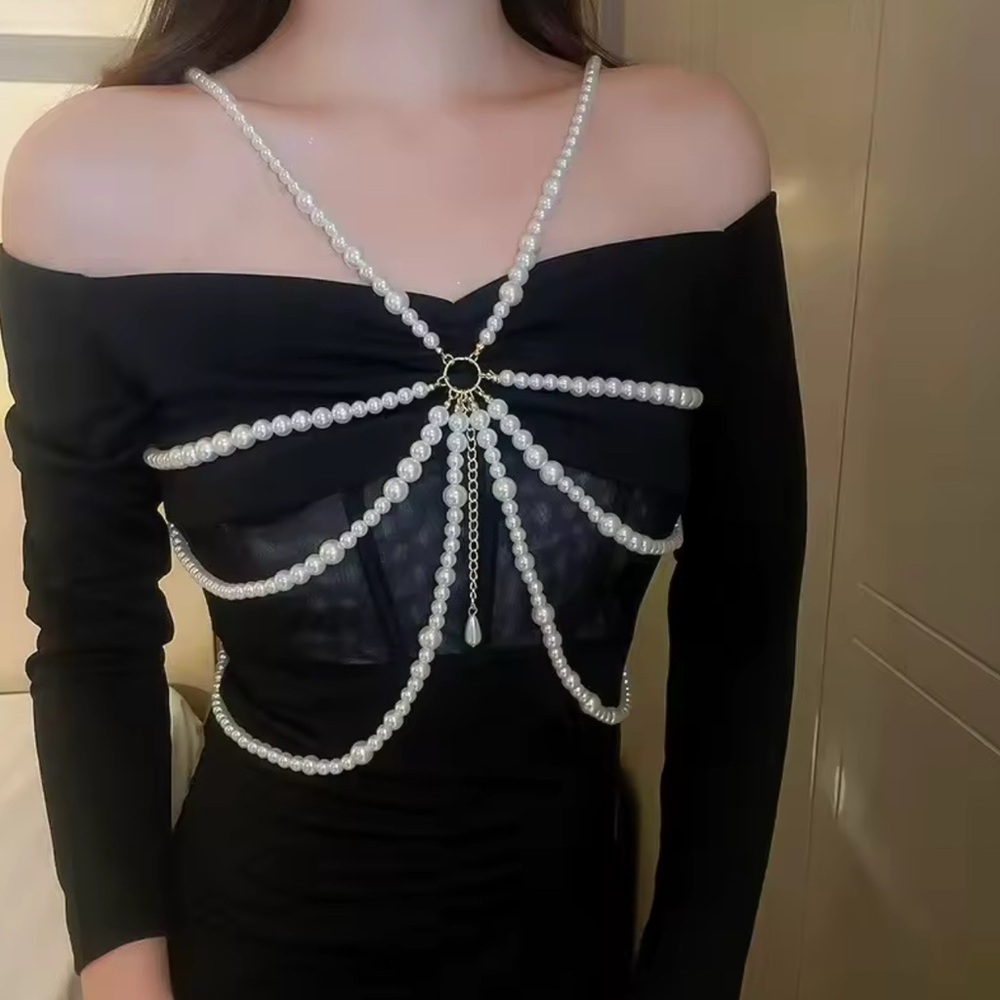 Elegant Pearl Detailing Body Jewelry